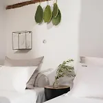 Icos * Hersonissos (Crete)