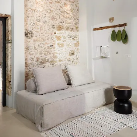 Icos Hersonissos (Crete)