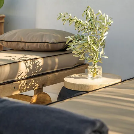 Icos * Hersonissos (Crete)